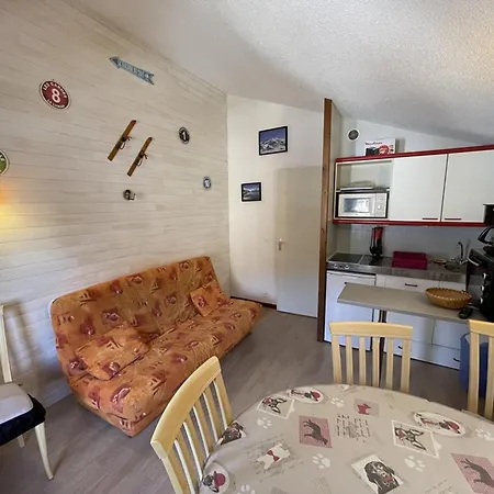 Appartement T2 Au Lioran, Balcon Sud-est, 4 Personnes Laveissière
